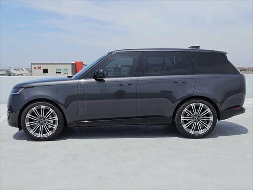 2024 Land Rover Range Rover P530 SE