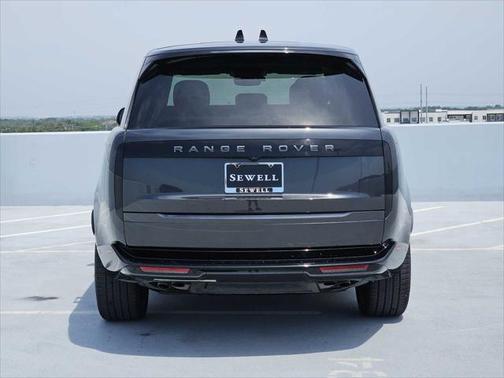 2024 Land Rover Range Rover P530 SE