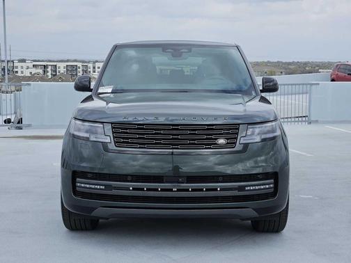 2026 Land Rover Range Rover P400 SE