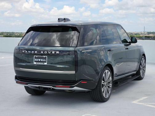 Belgravia Green Metallic 2024 Land Rover Range Rover P400 SE LWB 7 Seat