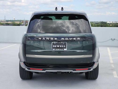 Belgravia Green Metallic 2024 Land Rover Range Rover P400 SE LWB 7 Seat