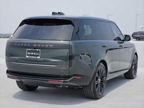 2025 Land Rover Range Rover P530 SE 7 Seat
