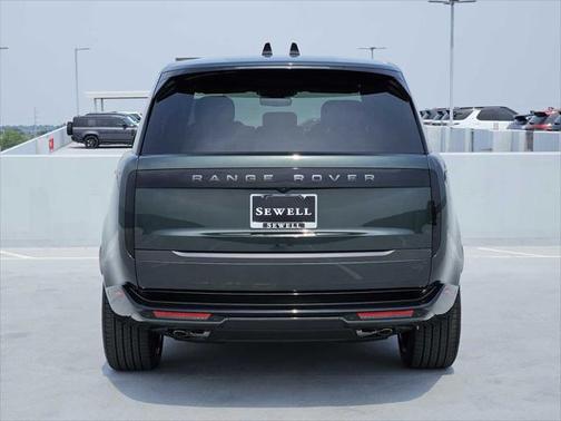 2025 Land Rover Range Rover P530 SE 7 Seat
