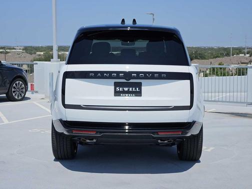 2025 Land Rover Range Rover P530 SE 7 Seat