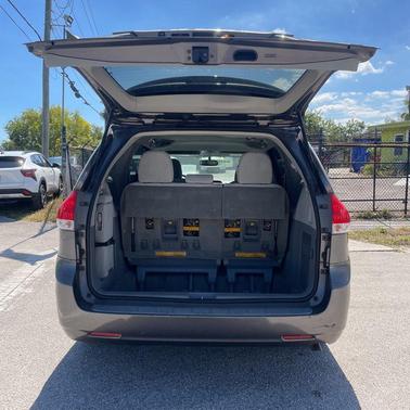 2012 Toyota Sienna LE