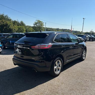 2019 Ford Edge SE
