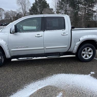 Radiant Silver 2005 Nissan Titan LE Crew Cab