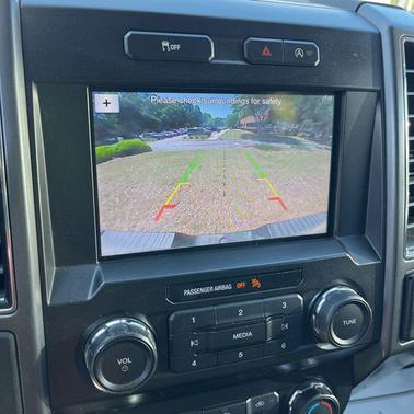 Oxford White 2019 Ford F-150 XLT