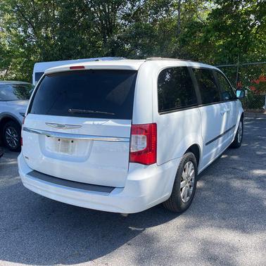 Bright White Clearcoat 2014 Chrysler Town & Country Touring