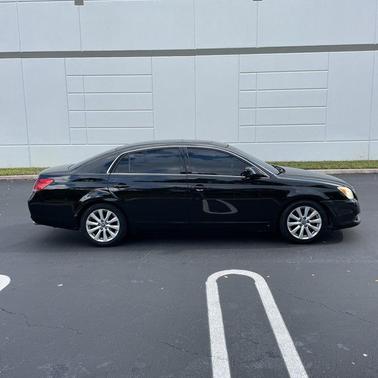 2008 Toyota Avalon XLS