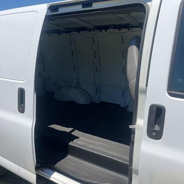 Summit White 2007 GMC Savana 2500 Base
