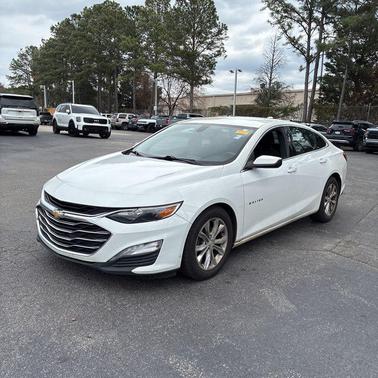 WHITE 2019 Chevrolet Malibu LT