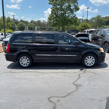 Brilliant Black Crystal Pearlcoat 2014 Chrysler Town & Country Touring