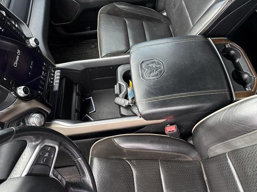 Billet Silver Metallic Clearcoat 2021 RAM 1500 Laramie