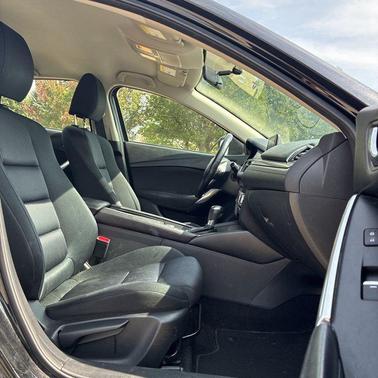 2016 Mazda Mazda6 i Sport