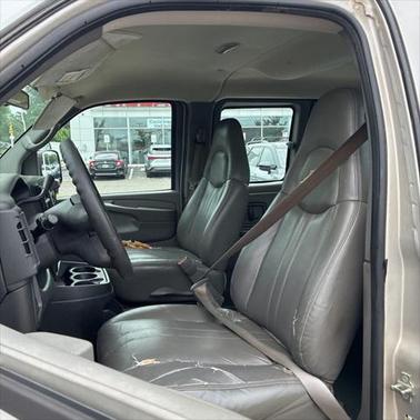 2005 Chevrolet Express 2500 Base