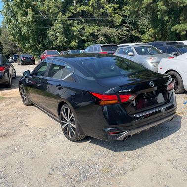 2021 Nissan Altima SR FWD