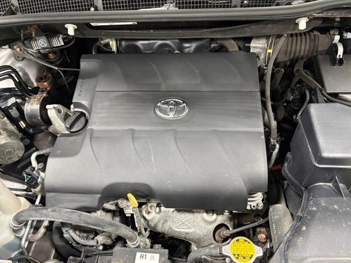 2016 Toyota Sienna LE