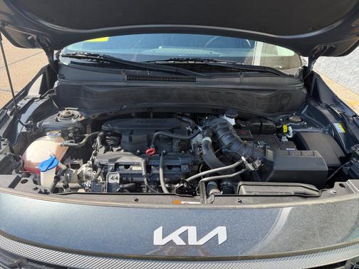 Gray 2024 Kia Seltos X-Line