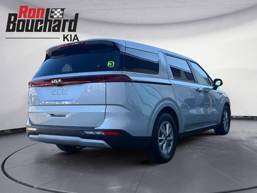 2023 Kia Carnival LX