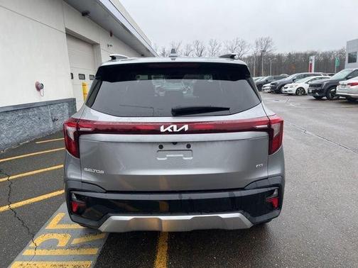 2025 Kia Seltos EX
