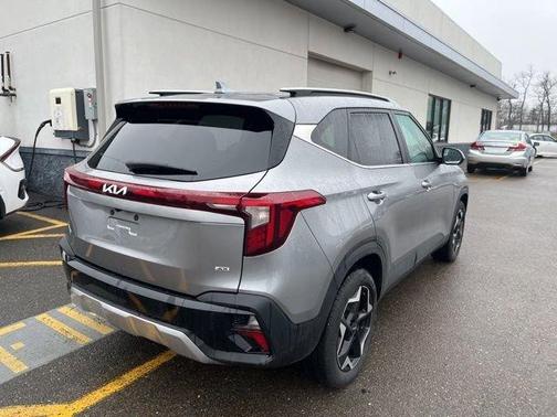 2025 Kia Seltos EX