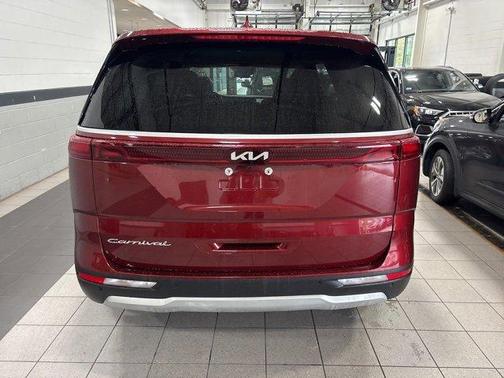 2022 Kia Carnival LXS