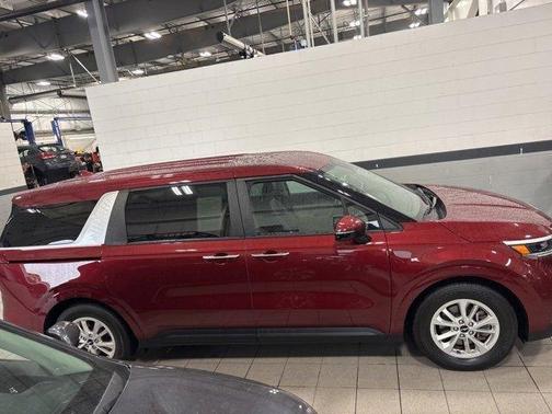 2022 Kia Carnival LXS