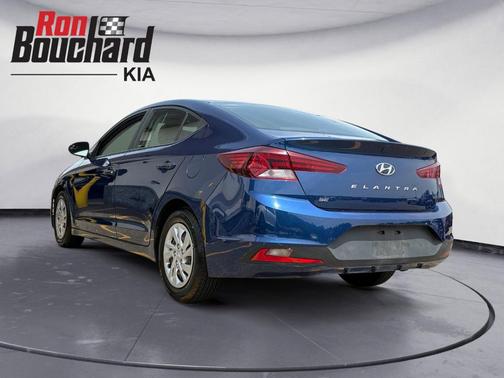 2019 Hyundai ELANTRA SE