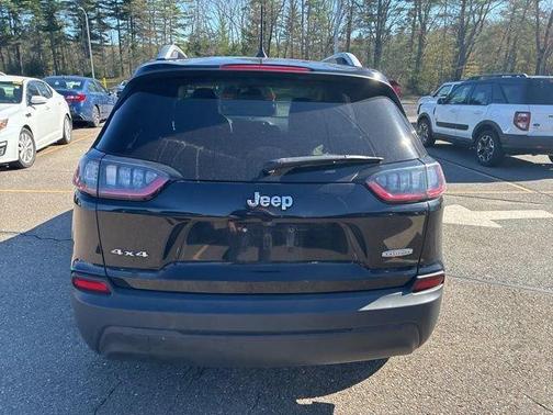 Black 2019 Jeep Cherokee Latitude Plus