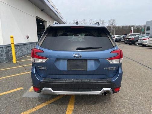 Horizon Blue Pearl 2024 Subaru Forester Touring