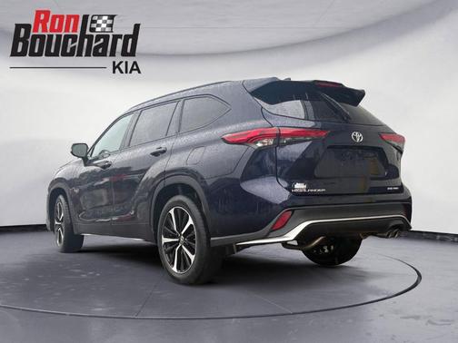 2022 Toyota Highlander XSE