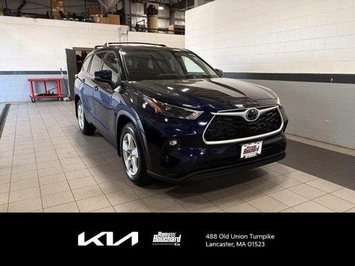 2022 Toyota Highlander LE
