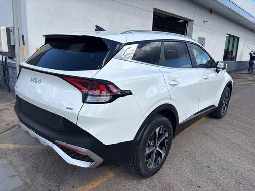 White 2023 Kia Sportage Hybrid EX