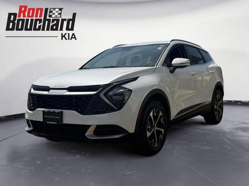 White 2023 Kia Sportage Hybrid EX