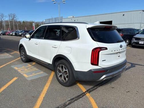 White 2020 Kia Telluride EX