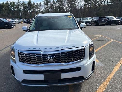 White 2020 Kia Telluride EX