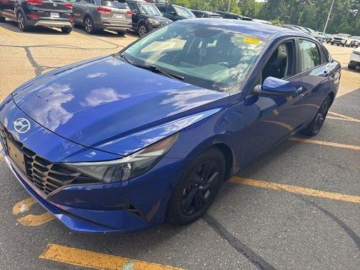 2021 Hyundai ELANTRA SEL