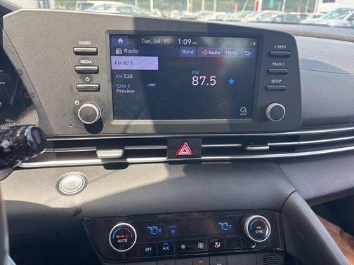 2021 Hyundai ELANTRA SEL