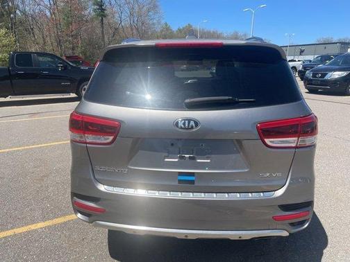 2016 Kia Sorento SX