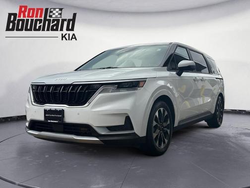 2024 Kia Carnival EX