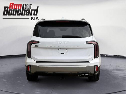 White 2023 Kia Telluride SX