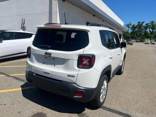 White 2019 Jeep Renegade Latitude
