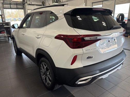 2022 Kia Seltos EX