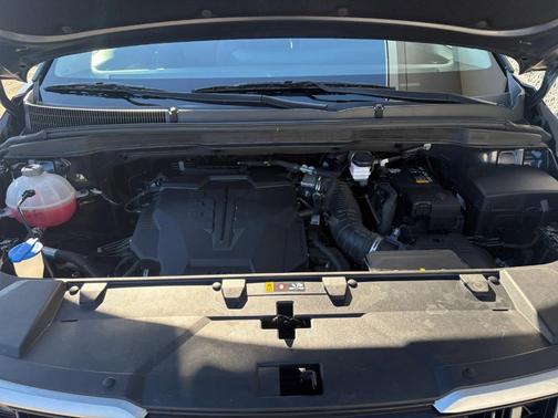 2022 Kia Carnival LX