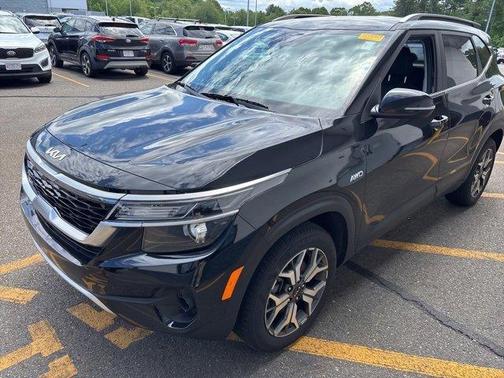 2023 Kia Seltos EX