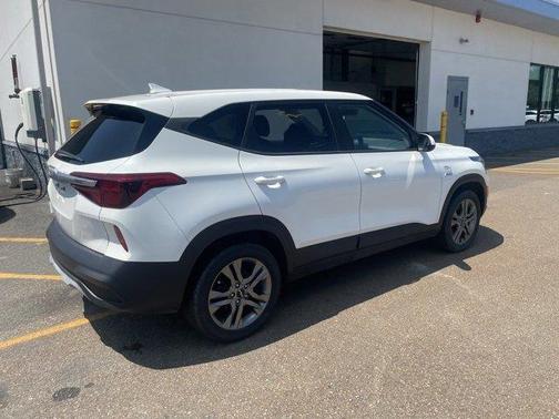 2022 Kia Seltos LX