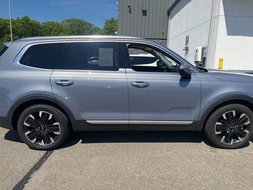 Silver 2023 Kia Telluride SX