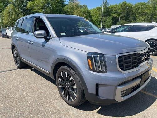 Silver 2023 Kia Telluride SX