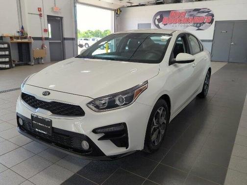 Photo 3 of 38 of 2019 Kia Forte LXS